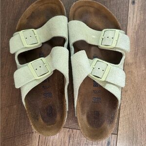 Birkenstock Arizona Soft footbed- size 9-9.5